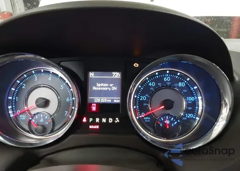 2016 Chrysler Town & Country Touring из США, поврежденный, VIN 2C4RC1BG3GR254137